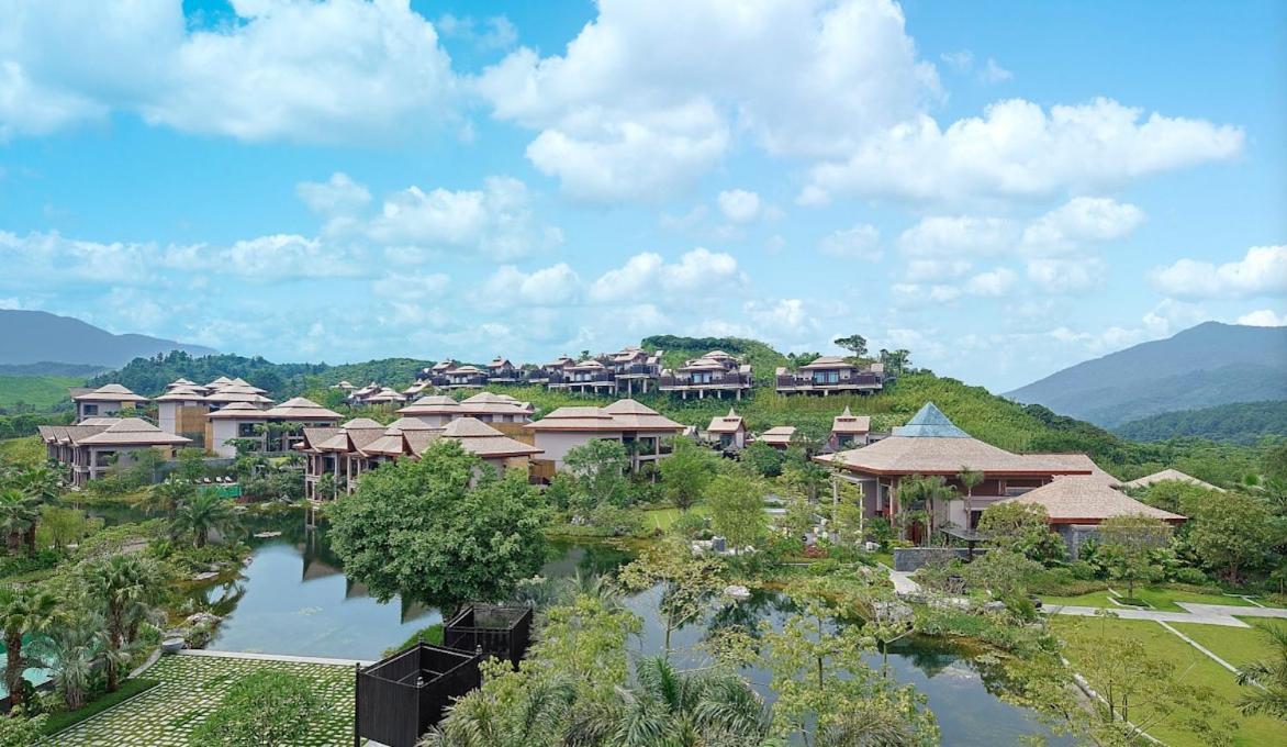 Dusit Devarana Hot Springs & Spa Гуанчжоу Экстерьер фото